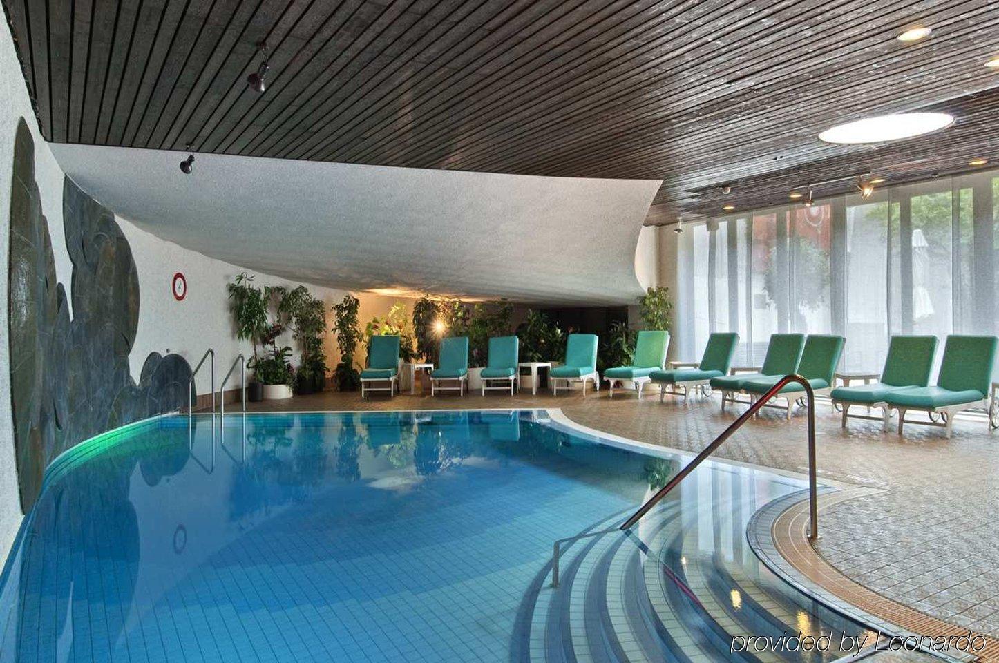 Hilton Basel Hotel Съоръжения снимка